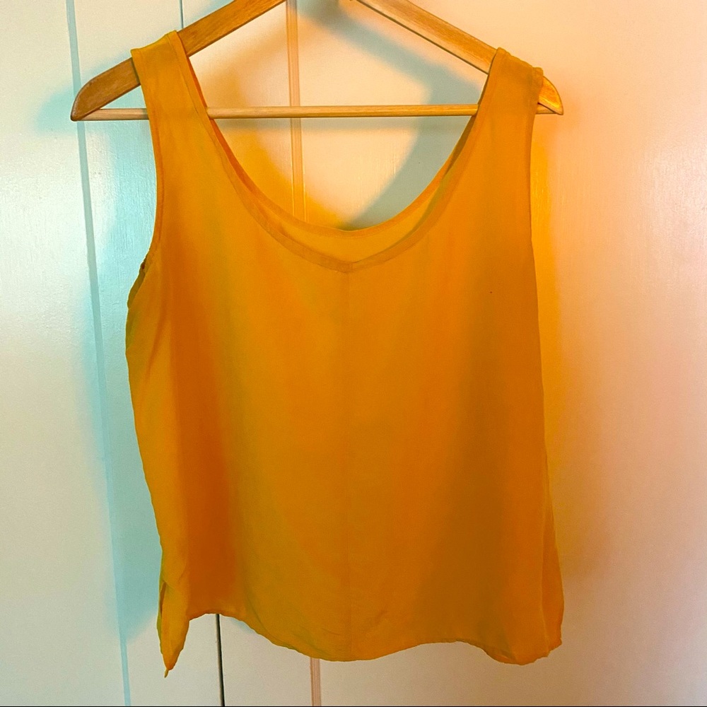 1980’s 100% Silk Tank Size Large bright Yellow 🌼